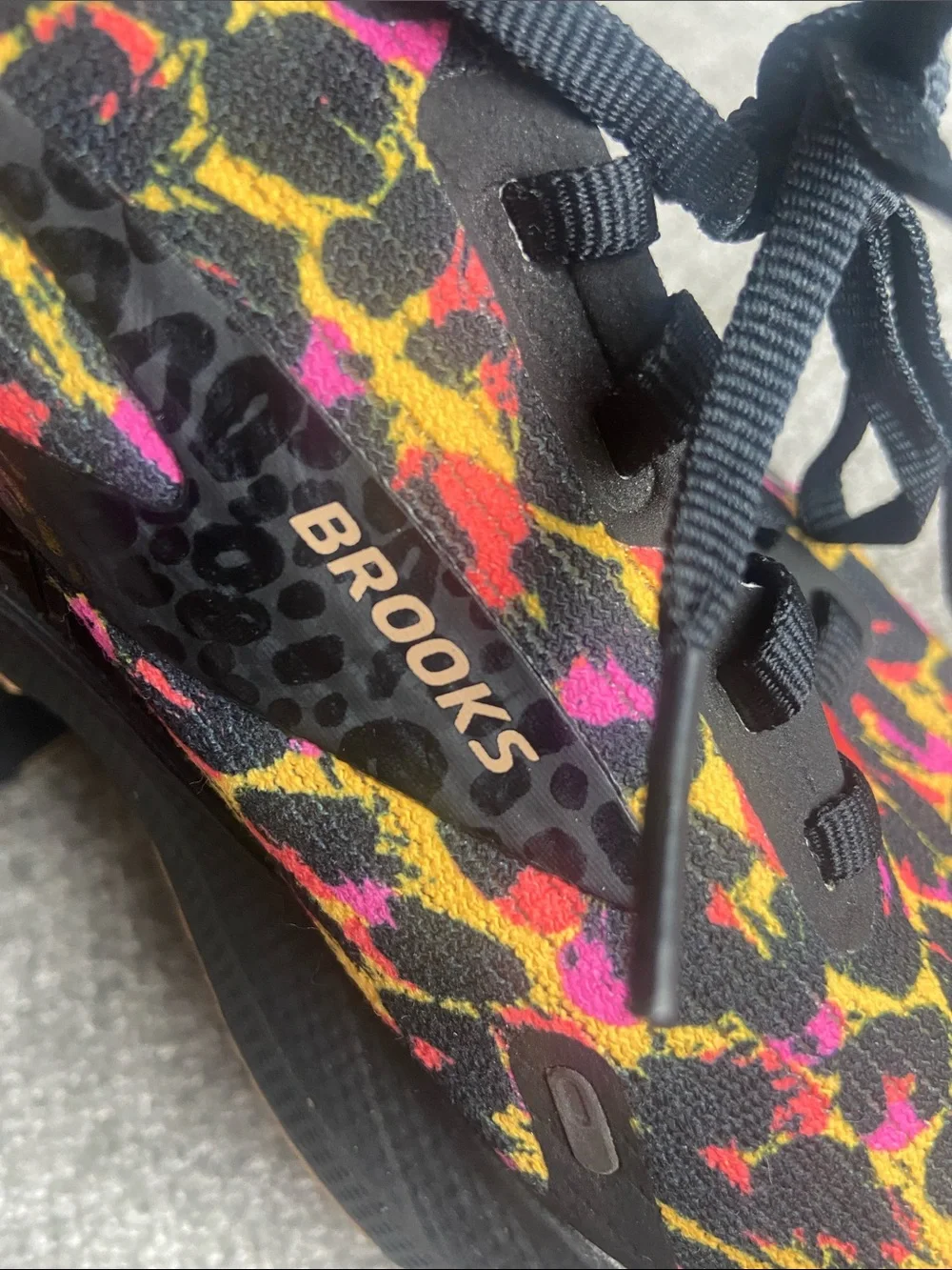 Brooks bold leopard